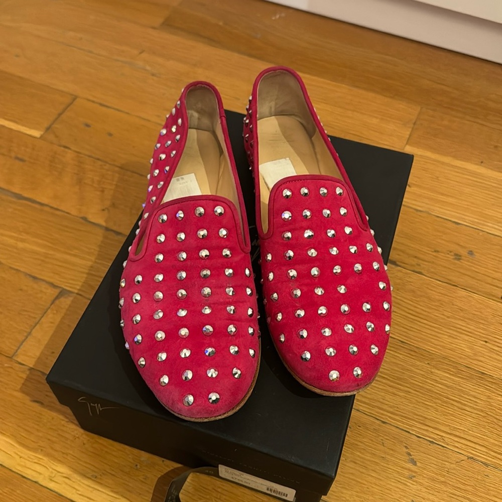 Giuseppe zanotti pink flat with studs. Size 40. Ships in box.